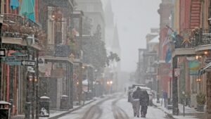 Once-in-a-lifetime snow hits Gulf Coast, with record-breaking snowfall in Florida