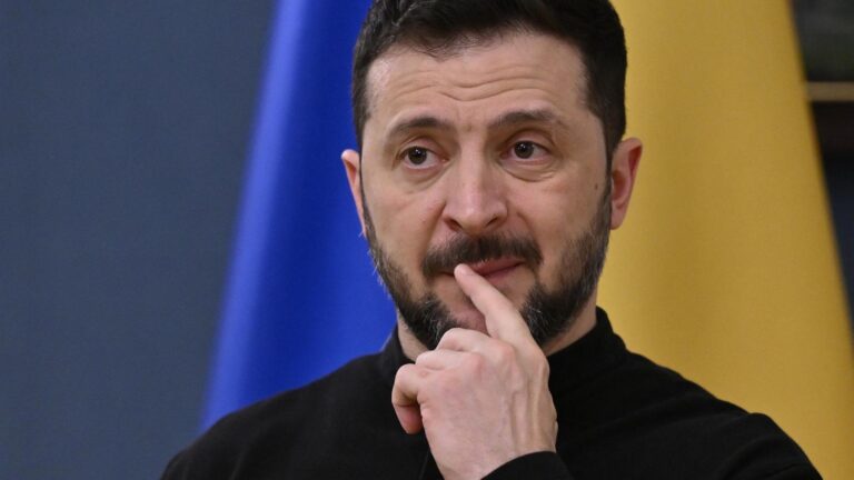 Ukraine ‘doesn’t trust’ Russia, Zelenskyy warns as strikes follow ceasefire progress