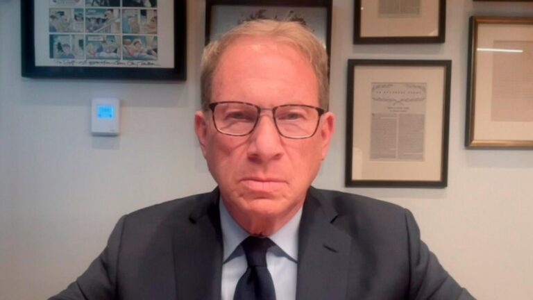 Atlantic editor-in-chief blasts Trump admin ‘smokescreens’ on Signal chat