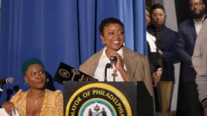 WATCH:  Quinta Brunson receives key to Philadelphia