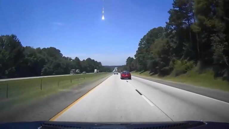 WATCH:  Possible meteor shoots through sky over Southeast