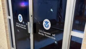 Suspect dead after active shooter incident outside Border Patrol building