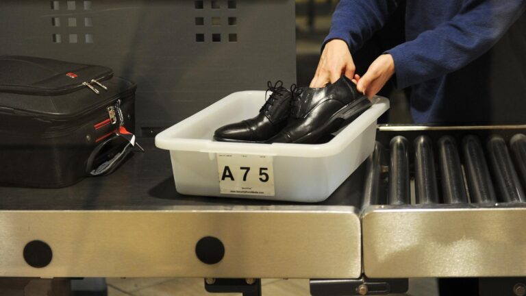 Homeland Security ends mandatory shoe removal at airport screening