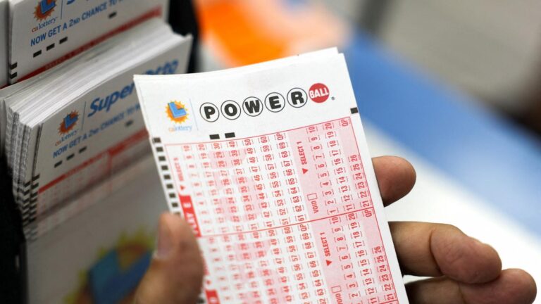 Massive Powerball prize grows to $950M after no winner in Wednesday’s drawing