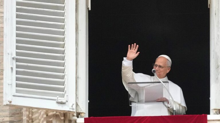 Pope Leo XIV turns 70 and thanks God, his parents and all those who prayed for him